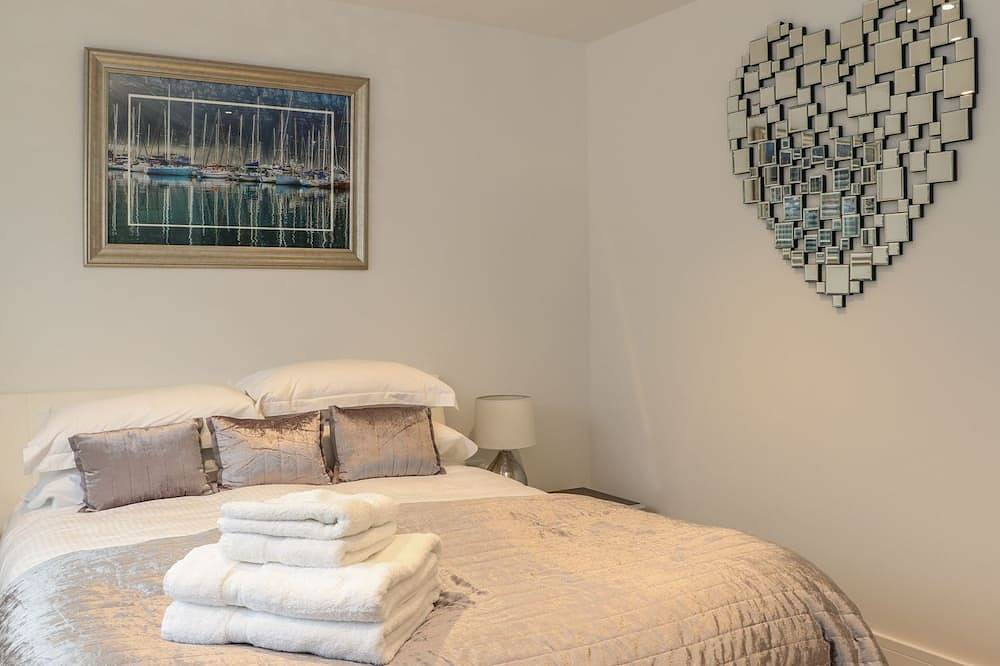 Praa Waves, family friendly, country holiday cottage in Praa Sands in Praa Sands, Cornwall