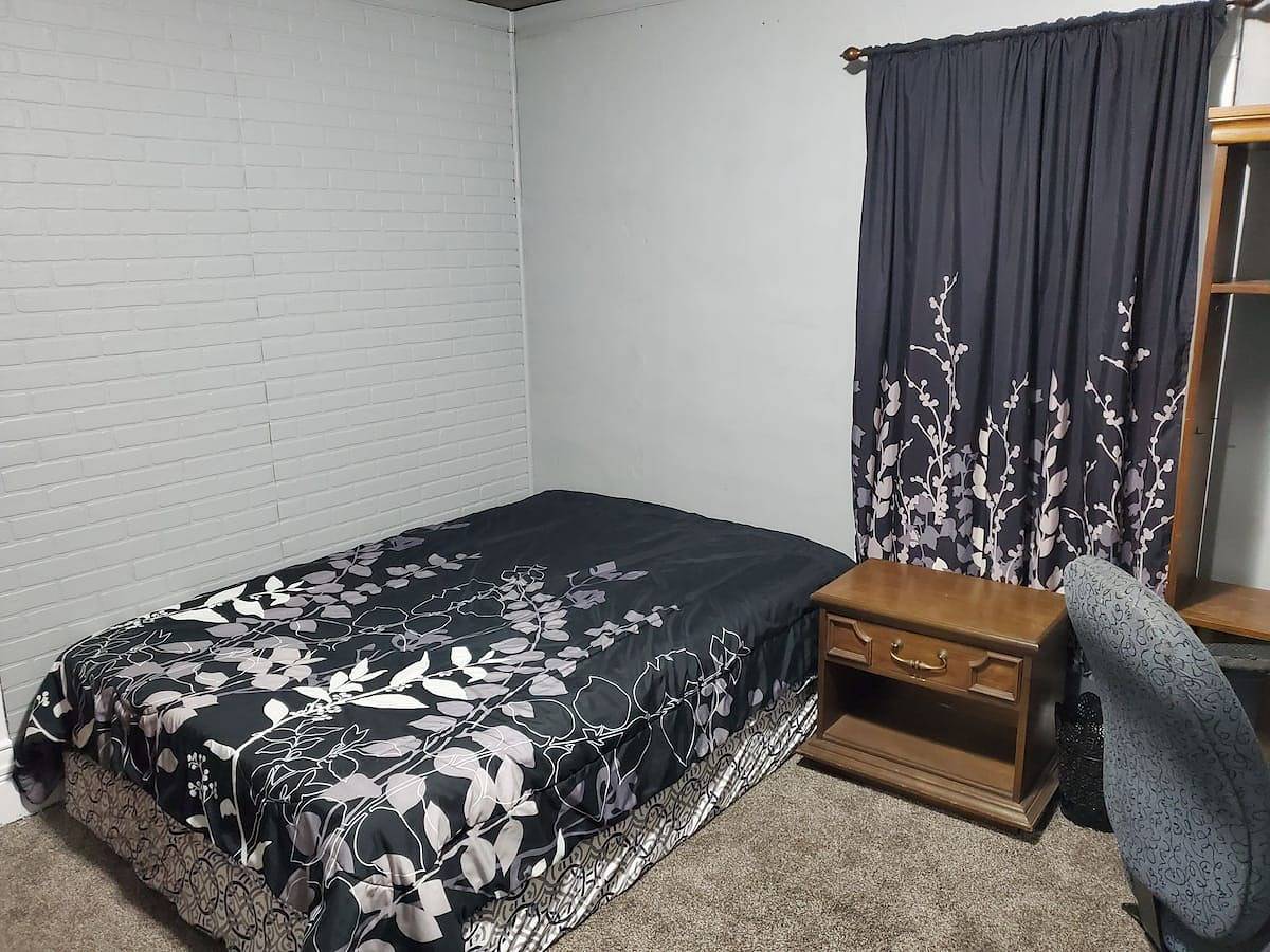 Beautiful Two Story Home by Fountain Lake and Mayo Clinic in Albert Lea (MN), Freeborn County