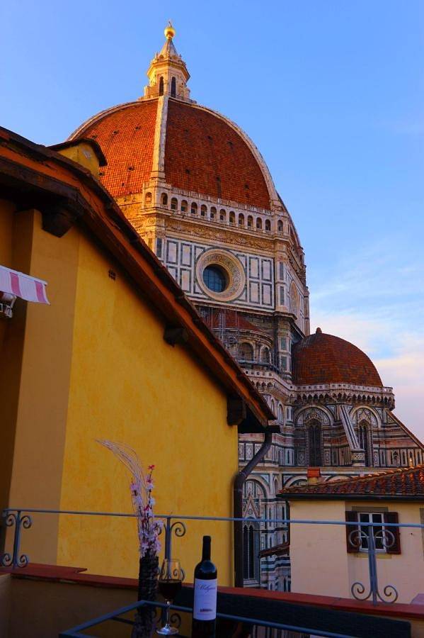 Suite with Cathedral View in Florence city center, Florenz
