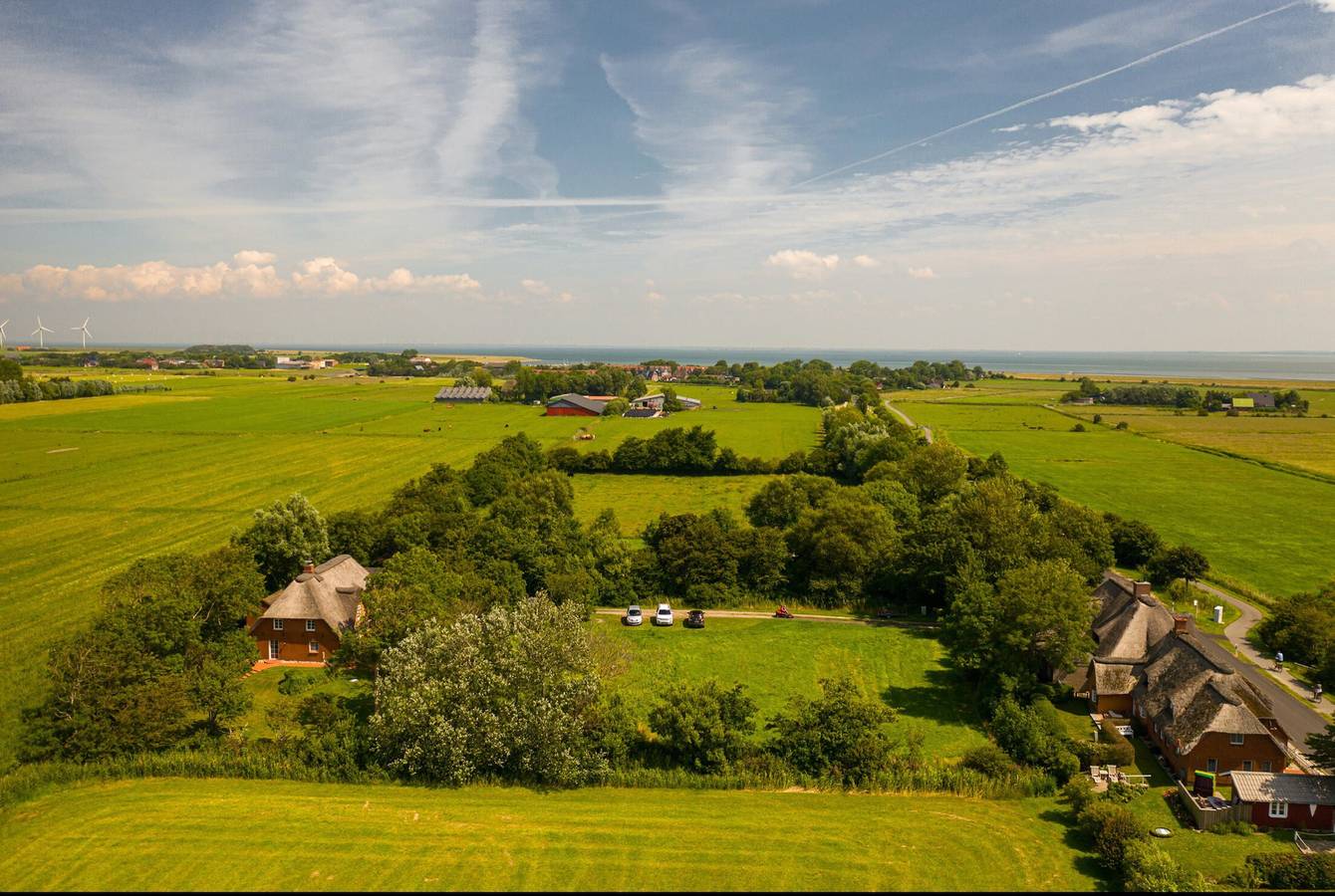 Ganze Wohnung, Ferienwohnung Rapunzel" mit Gemeinschaftsgarten und Wlan in Pellworm, Nordseeküste