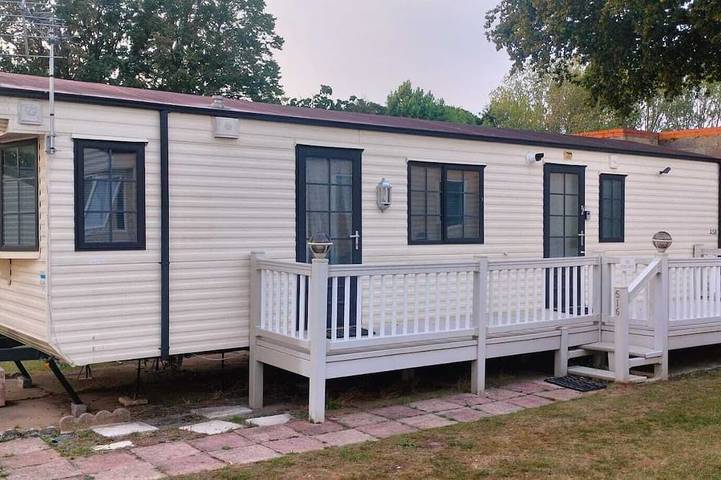 Static caravan for 6 people in Clacton-on-Sea