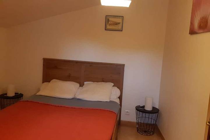 Location de vacances pour 4 personnes, avec jardin et terrasse à Gonfaron - 3