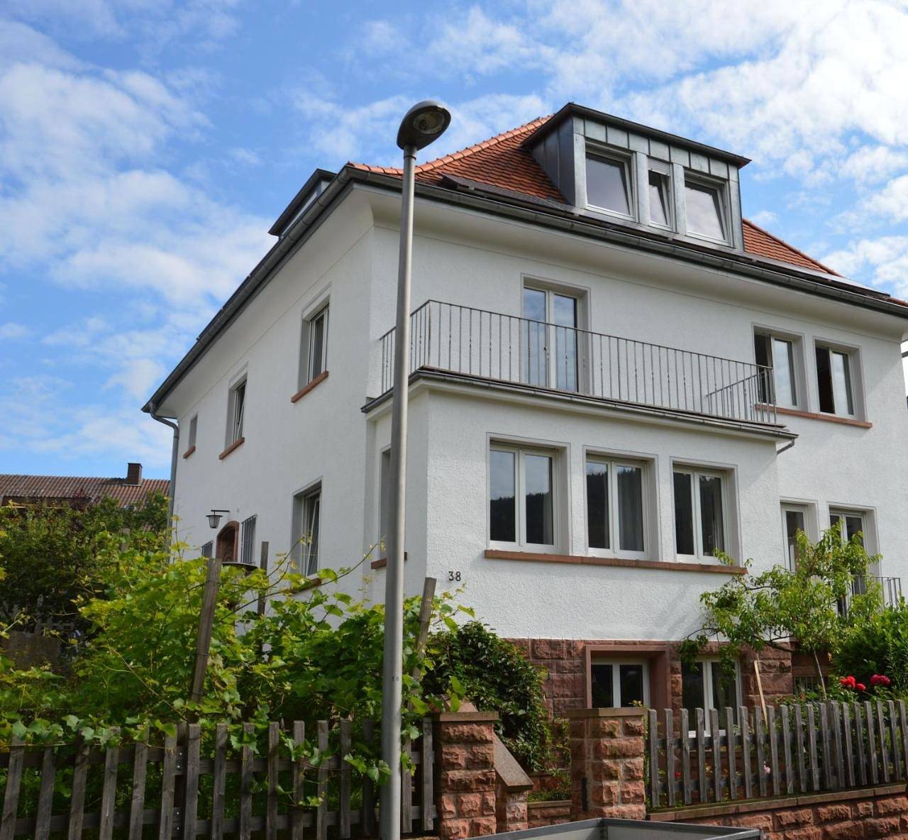 Ganze Wohnung, Panorama-Blick Miltenberg, 3 Pers., zentr., am Main, Terrasse, Bootverleih, P in Miltenberg, Spessart-Mainland