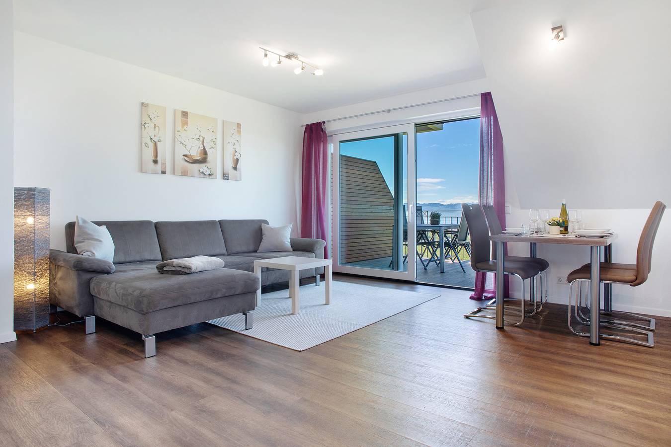 Ganze Wohnung, Apartment '2' mit Seeblick, Gemeinschaftsgarten und Wlan in Kressbronn am Bodensee, Region Bodensee-Oberschwaben