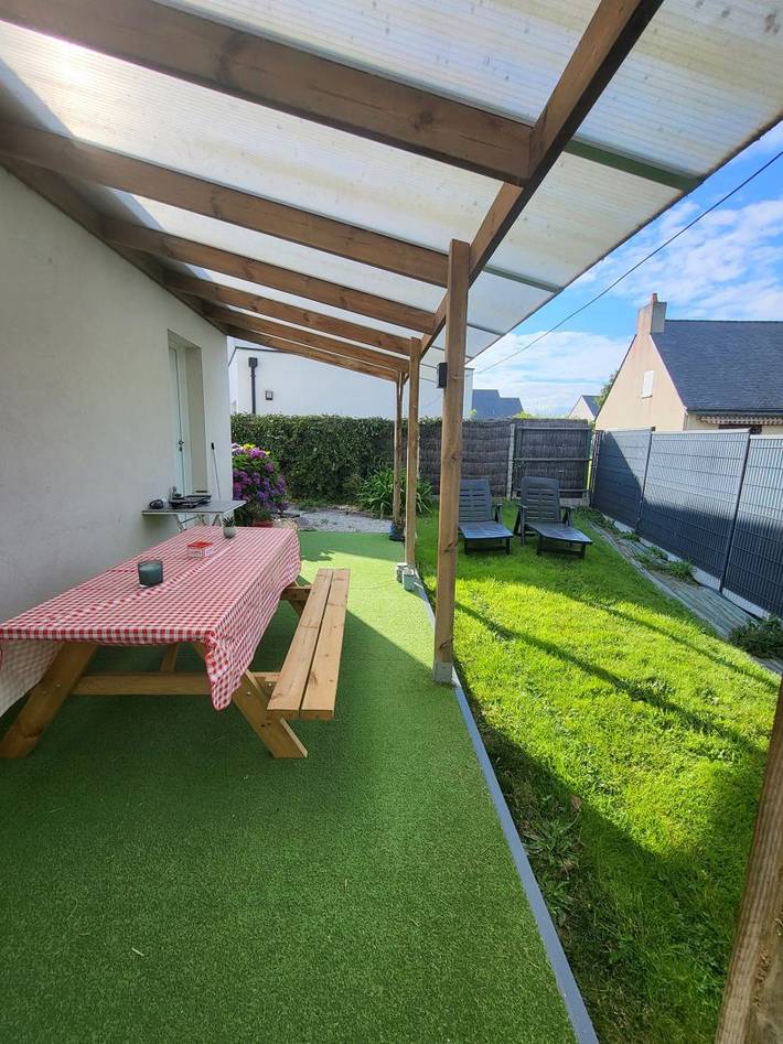 Gîte pour 2 personnes, avec jardin dans Penvins