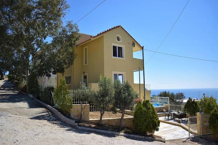 Villa für 8 Personen, mit Garten und Ausblick sowie Pool, mit Haustier - 1