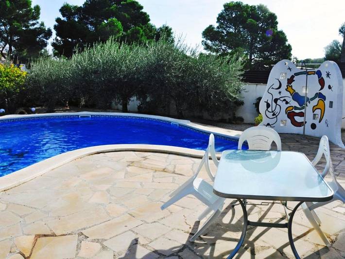 Casa rural para 6 personas, con piscina además de jardín y terraza en La Ampolla - 2