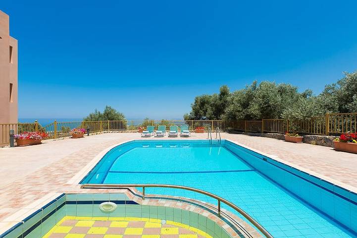 Villa pour 6 personnes, avec jardin - 1