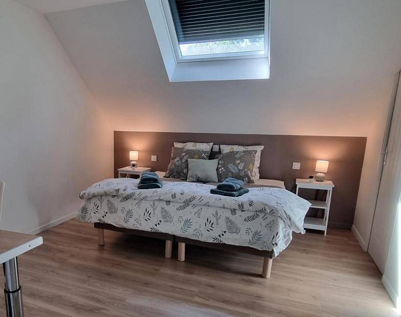 Appartement entier, Les Chalets de Saumur, Piscine & Parc boisé, 100m du Cadrenoir in Saumur, Vallée de la Loire