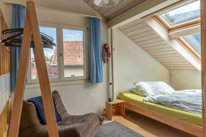 Ganze Wohnung, Helle Dachwohnung mit Charme in Interlaken, Thunersee