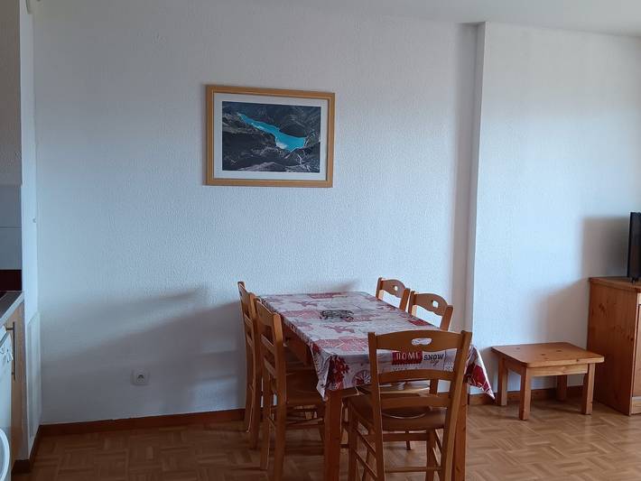 Gîte pour 6 personnes, avec piscine et balcon à Puy-Saint-Vincent - 4
