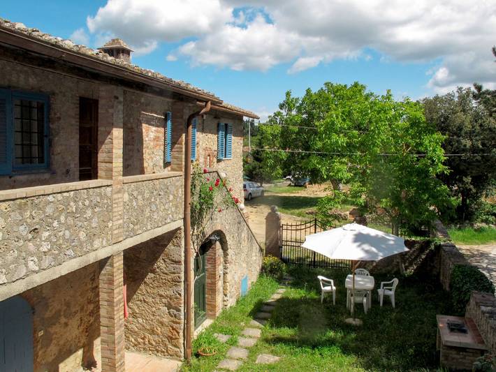 Appartamento per 6 persone, con panorama e terrazza nonché giardino in Monteriggioni