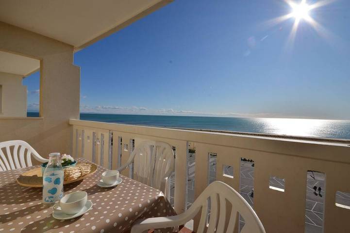 Vacation rental for 5 people, with Balcony in Adriatic Sea