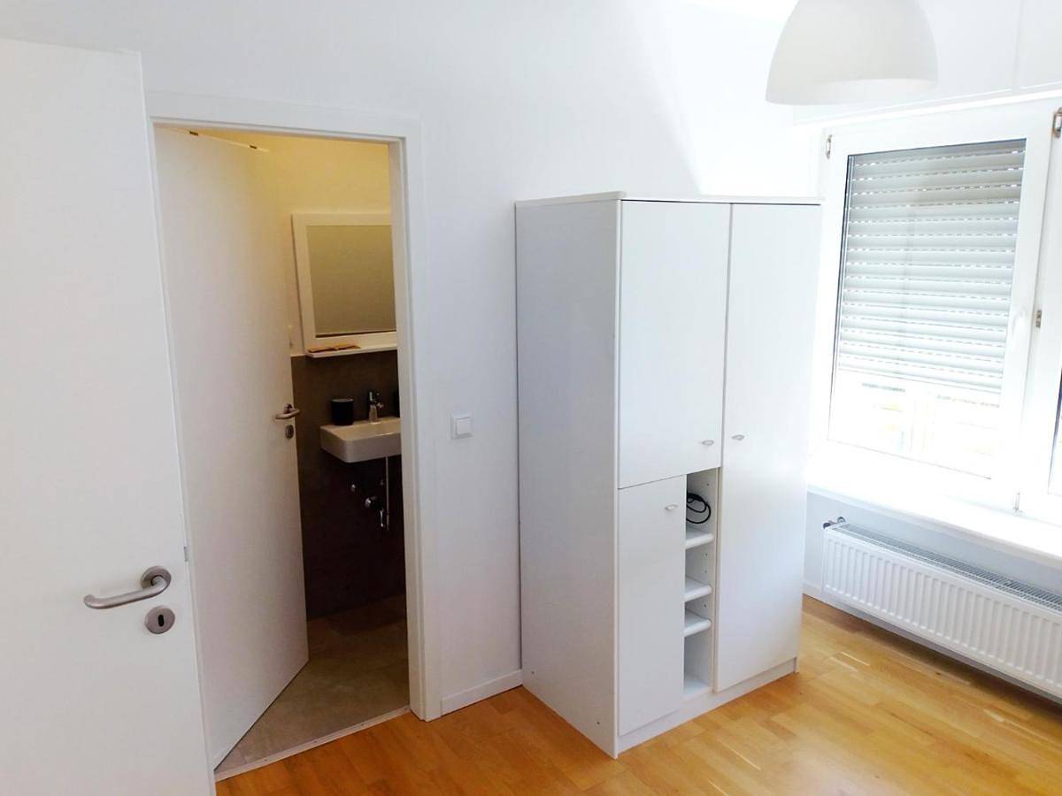 Ganze Wohnung, Zentrale ruhige Lage mit Parkplatz und Terrasse in Bad Honnef, Siebengebirge