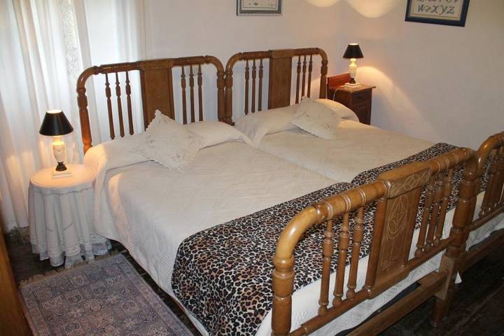 Casa rural para 2 personas, con Balcón y Terraza además de Jardín y Vistas en Liébana - 2