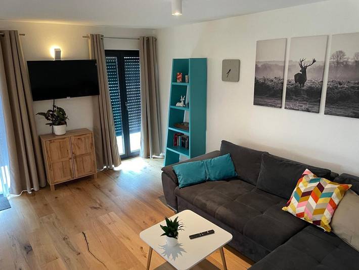 Ganze Wohnung, Ferienwohnung 'Fewo Matzing - Beim Gartner' mit Privatterrasse, Gemeinschaftsgarten und Wi-Fi in Traunreut, Landkreis Traunstein