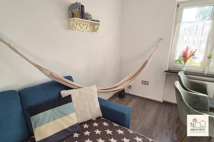 Ferienwohnung für 4 Personen, mit Terrasse und Garten sowie Ausblick in Felsberg