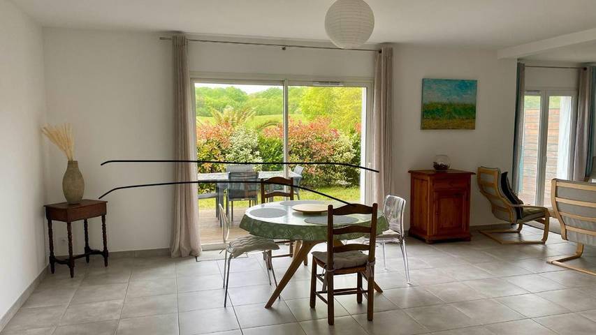 Location de vacances pour 4 personnes, avec vue et jardin à Briscous - 4