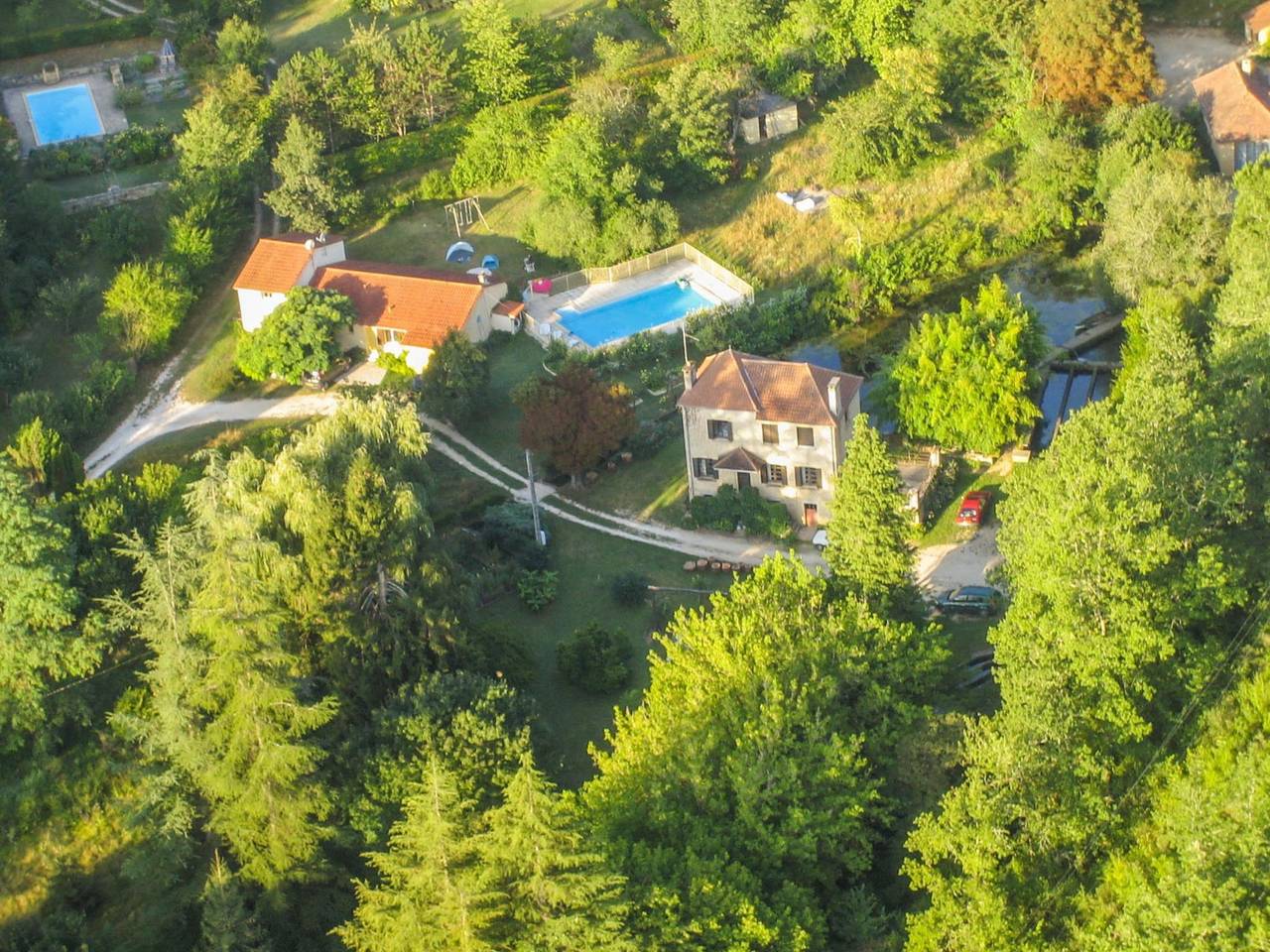 Maison de vacances avec piscine privée clôturée
 in Saint-Cybranet, Périgord Noir