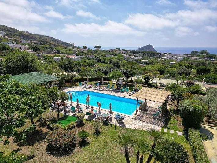 Chambre d’hôte pour 2 personnes, avec jardin ainsi que piscine et vue, animaux acceptés dans Ischia - 2