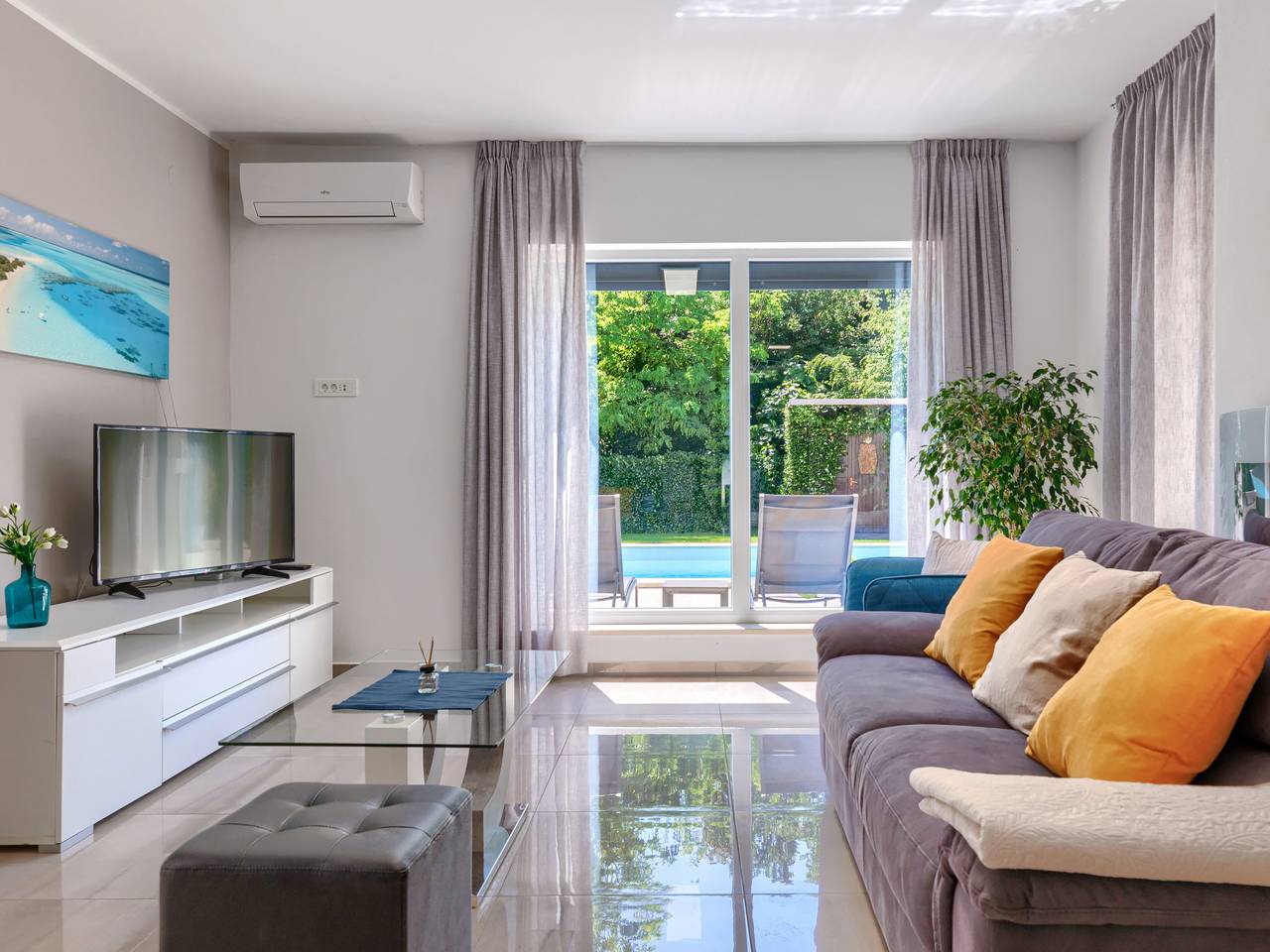 Villa Romina in Poreč, Grad Poreč