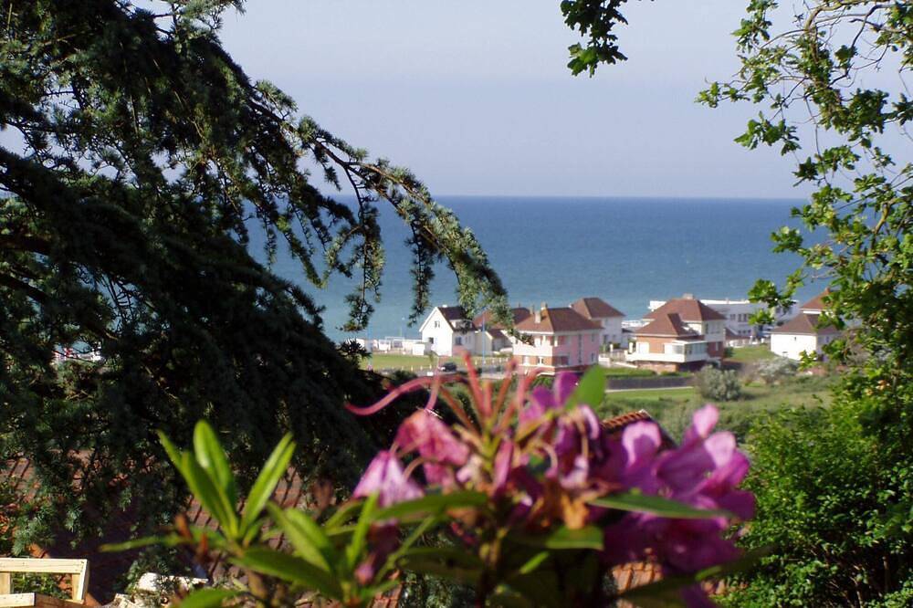 Gîte-Apartamento-Baño Privado-Vista al Mar-Gite Jardin in Pourville-sur-Mer, Hautot-sur-Mer