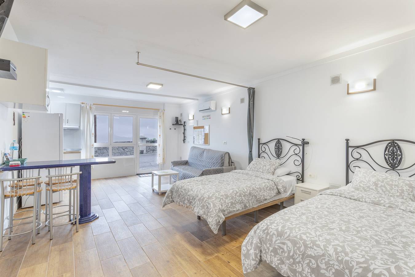 Entire studio, Vacation Studio 'Casa Lea Artenara' with Mountain Views, Wi-Fi & Air Conditioning in Artenara (municipality), North Gran Canaria
