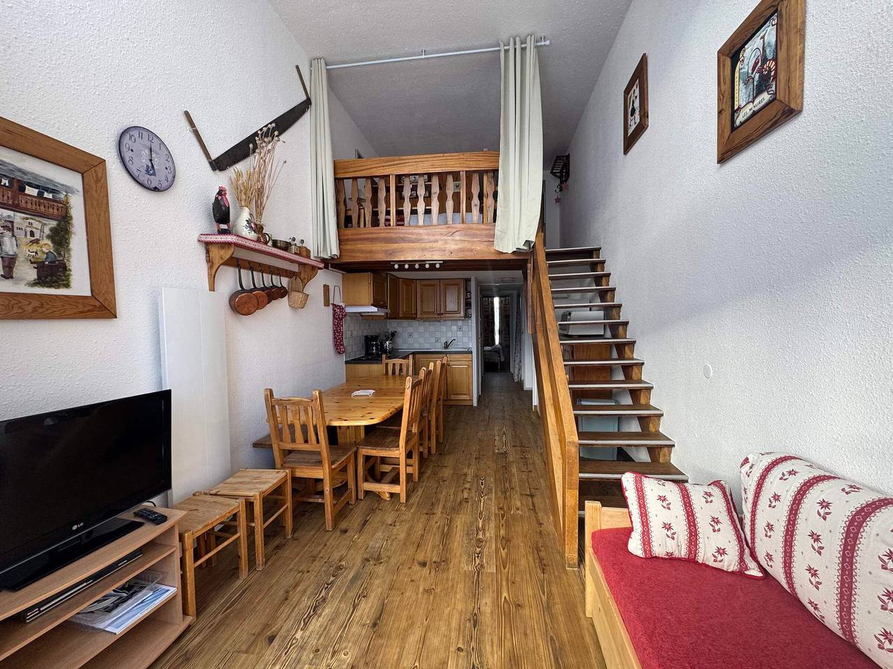 Appartement entier, Duplex mezzanine 8 personnes aux Ménuires, Pratique et Confort in Les Menuires, Saint-Martin-de-Belleville