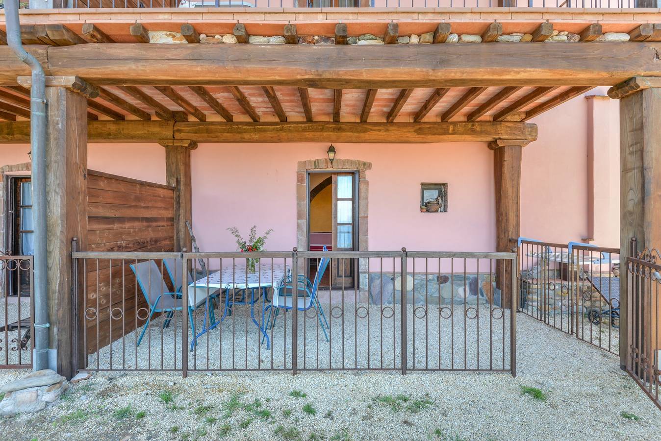 Appartamento intero, Appartamento 'Amandolo - Arco' con vista mare, Wi-Fi e aria condizionata in Cavo, Isola d'Elba