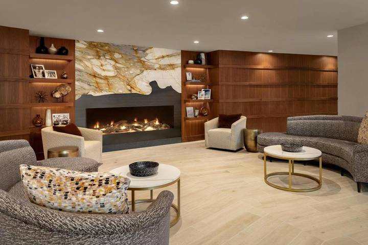 Apartamento para 2 personas, con jacuzzi además de piscina y jardín en Madison