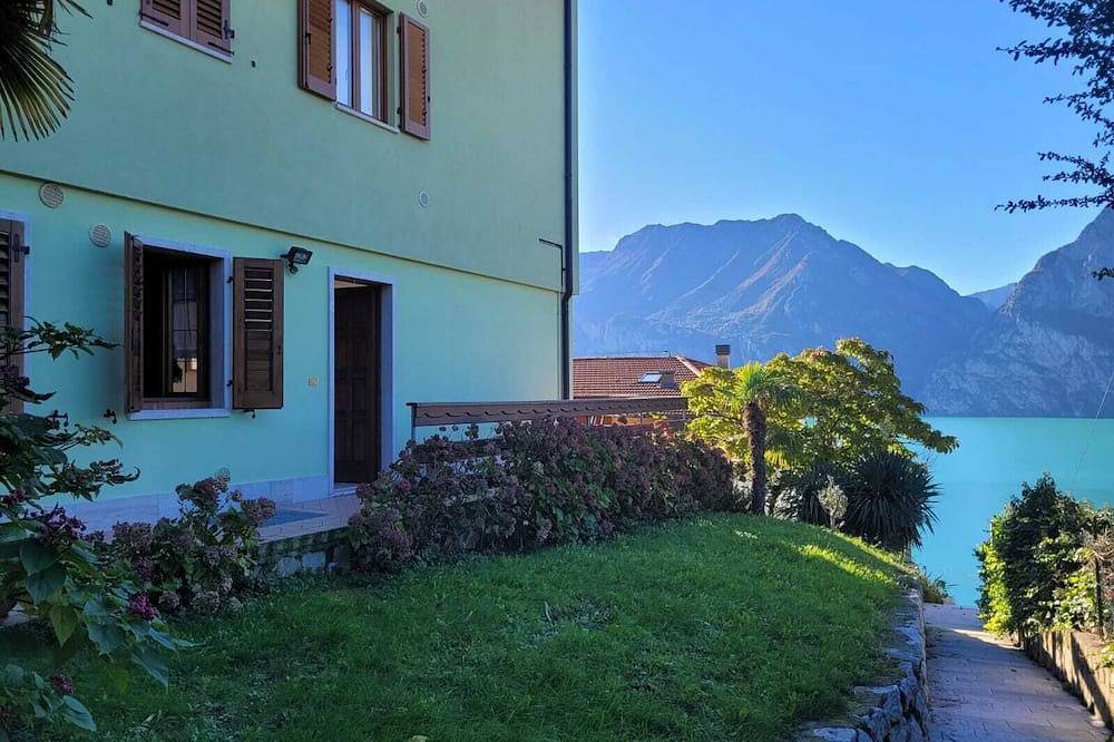 Appartamento Marocche, Immerso Nella Natura Con Vista Lago Di Garda in Torbole, Nago-Torbole