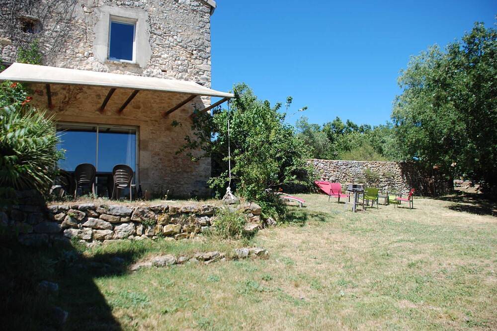 Appartement entier, Gîtes en pleine nature in Salavas, Ardèche