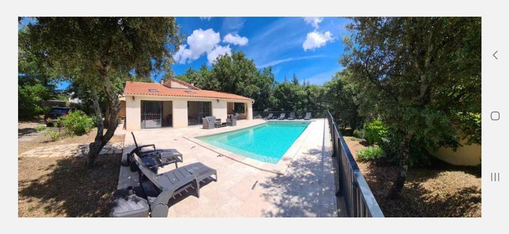 Location de vacances pour 9 personnes, avec Balcon et Terrasse ainsi que Jardin et Piscine à Saint-Laurent-la-Vernède