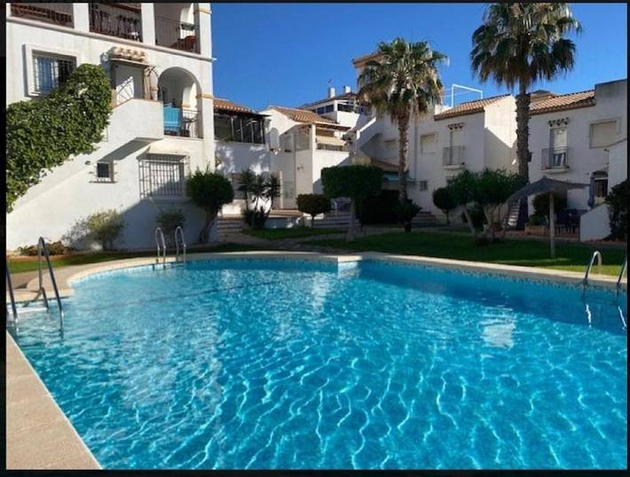 Gîte pour 4 personnes, avec piscine et jardin dans Playa Flamenca - 2
