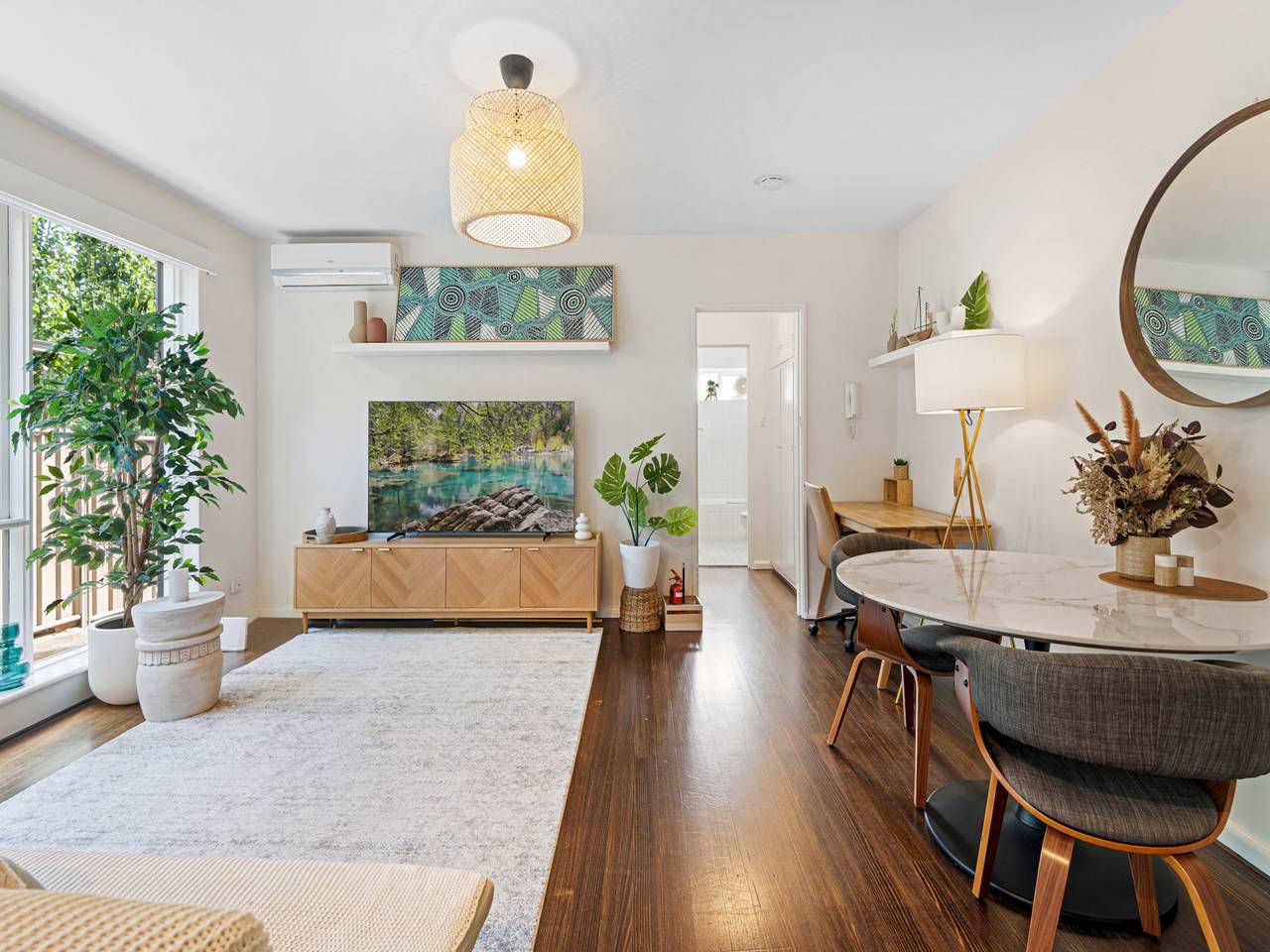 Entire apartment, Contemporary 1-Bed Unit Near Chapel St in Prahran, Melbourne