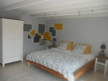 Chambre d’hôte pour 2 personnes, avec terrasse ainsi que vue et jardin à Leubringhen
