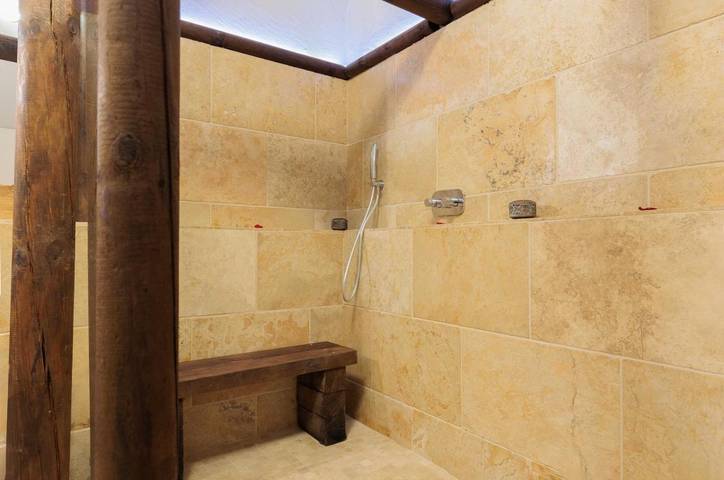 Location de vacances pour 2 personnes, avec jacuzzi ainsi que piscine et jardin à Méjannes-lès-Alès - 3