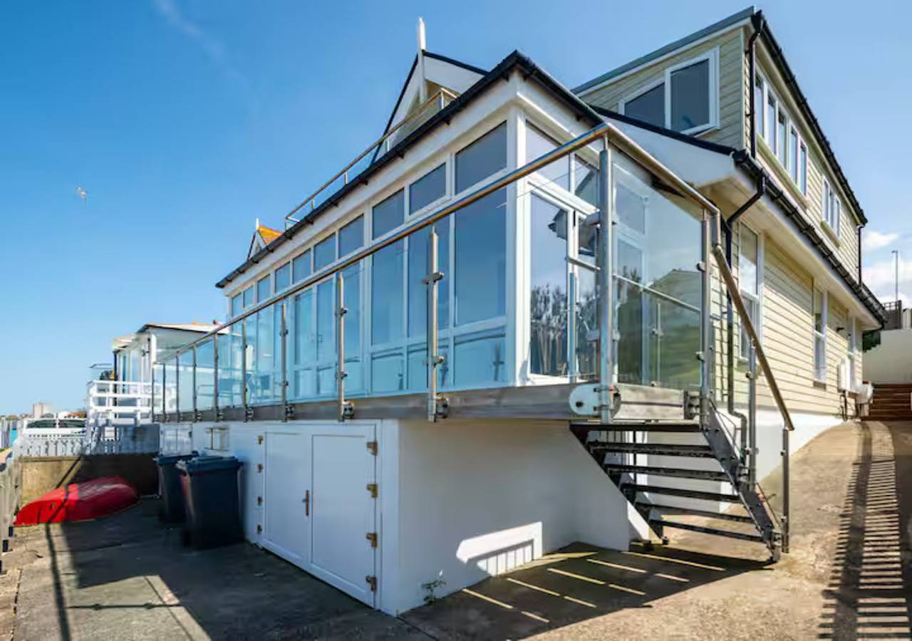 Geheel appartement, Jarrahdale Beach House - Stunning Luxurious Pad by the Beach - Pass the Keys in Herne Bay, Kent