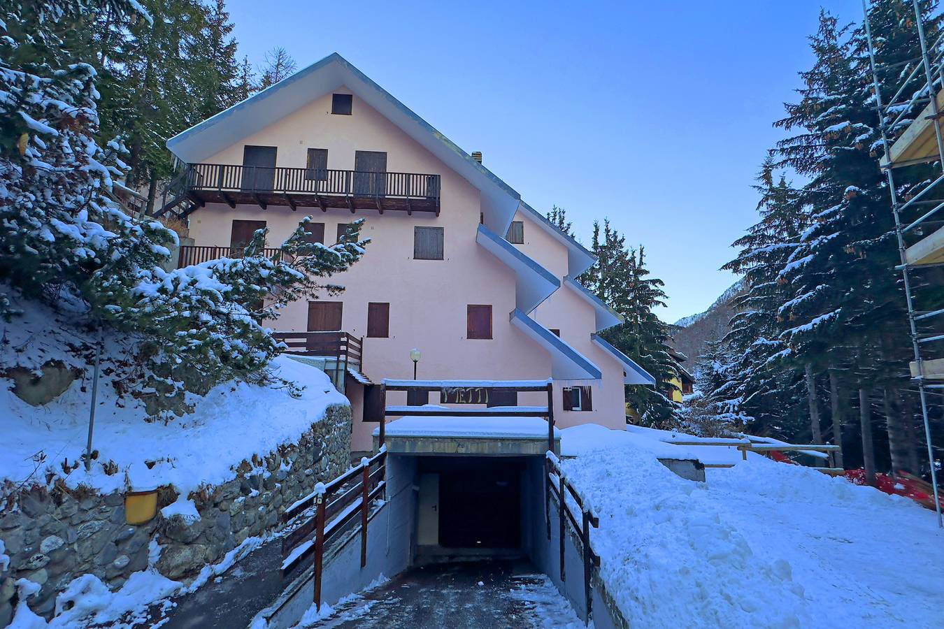 Ganze Wohnung, Chaberton Romantic Retreat Ski In Ski Out in Claviere, Via Lattea