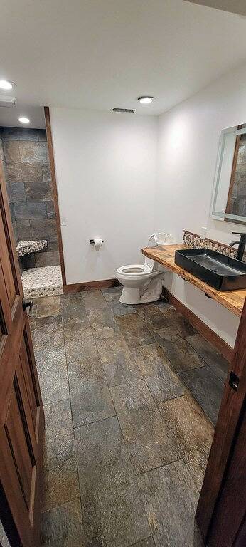 Rustic Bliss at Montana's Secluded Hideaway in Yellowstone County