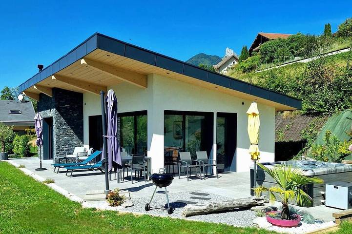 Holiday home for 2 people, with garden and terrace as well as hot tub - 1
