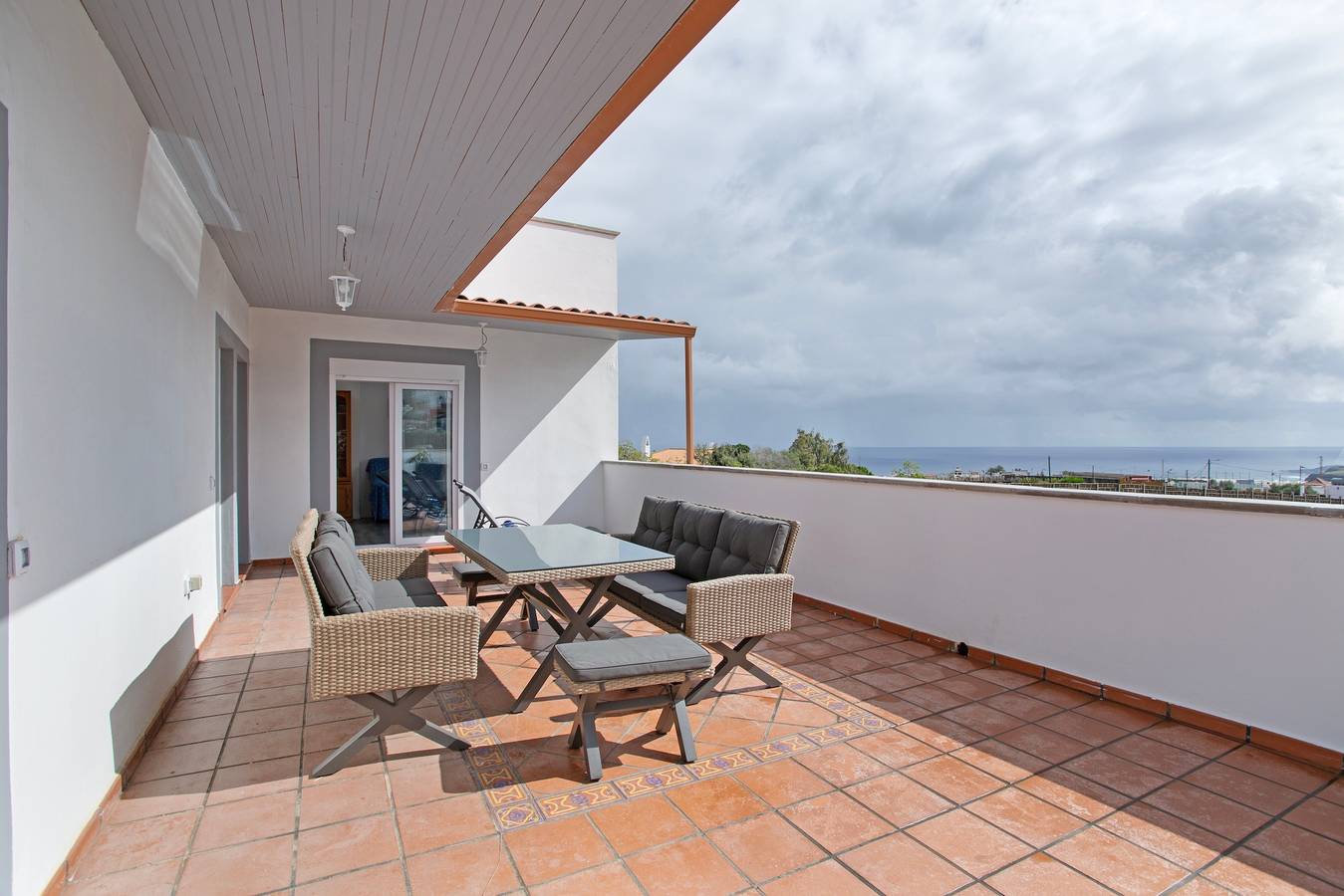 'Hacienda Los Adejo' con vistas a la montaña, terraza privada y Wi-Fi in Los Toscales, Moya