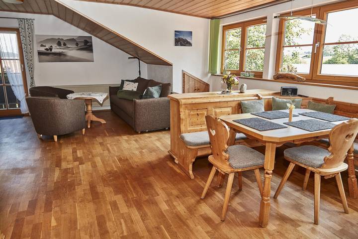 Ganze Ferienwohnung, Ferienwohnung Zugspitz, 1 Schlafzi., Bad/Du/Wc in Nesselwang, Bayerisch Schwaben