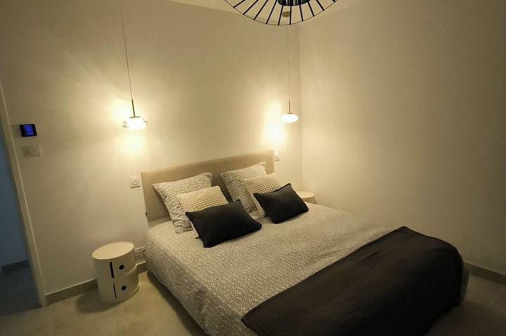 Location de vacances pour 6 personnes, avec jardin à Saint-Marcel-de-Careiret - 3