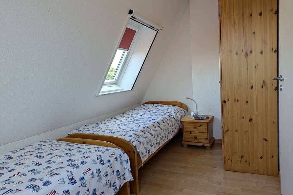 Ganze Wohnung, Fewo \"An de Waterkant\" - Leuchtturmblick, Balkon - An de Waterkant: Exklusive in Wiek, Rügen