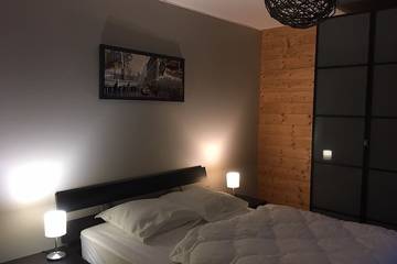 Chalet pour 9 Personnes dans Le Vigean, Région de Mauriac, Photo 1