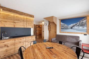 Chalet for 8 Guests in Livigno, Lombardy, Picture 2
