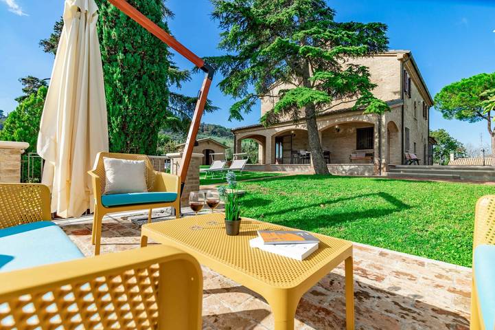 Villa per 10 persone, con Terrazza e Giardino a Pesaro