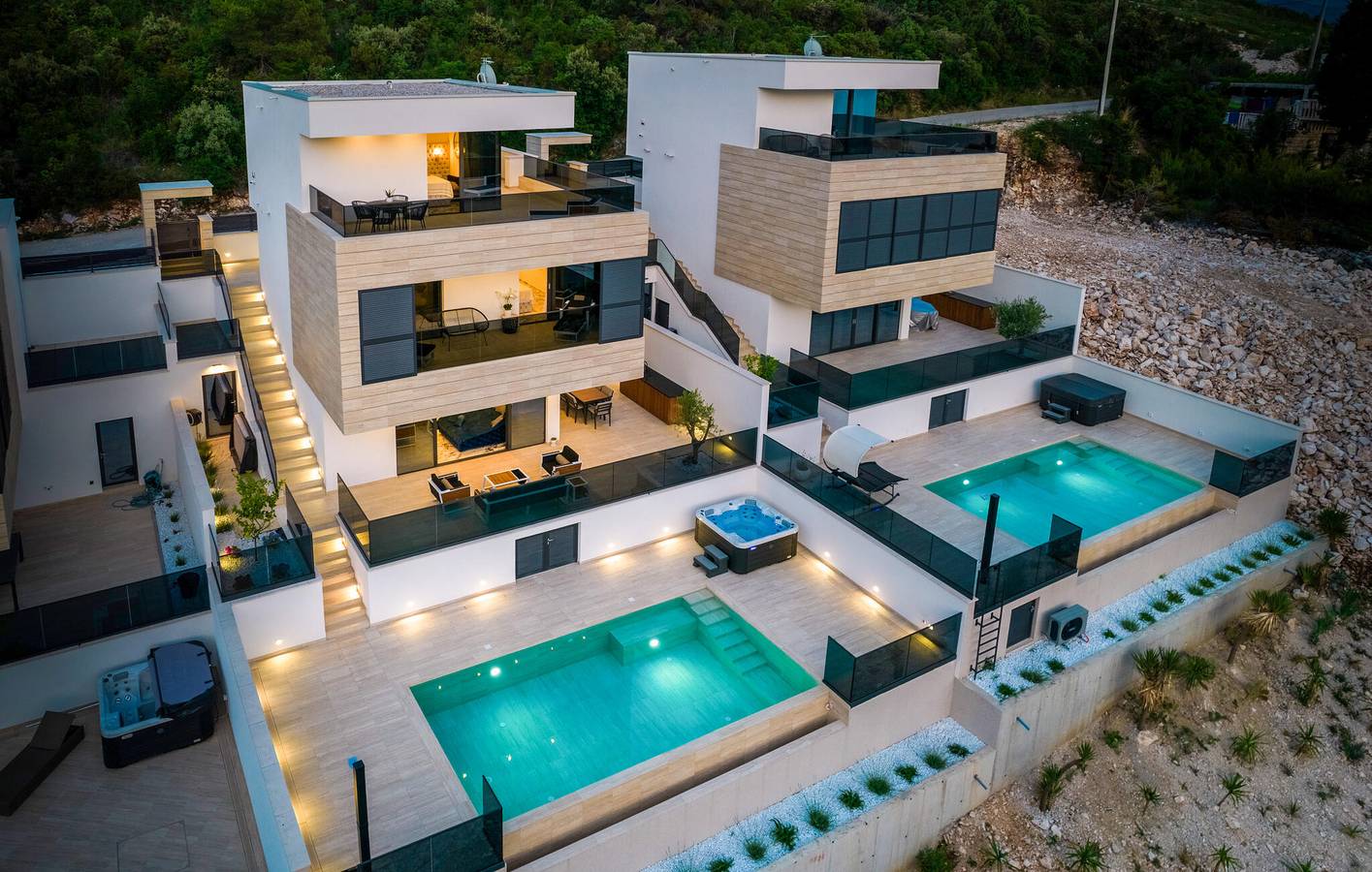 Gemütliche Ferienwohnung mit Meerblick, Pool und Terrasse – 2,5 km vom Strand entfernt in Komarna, Dubrovnik-Neretva