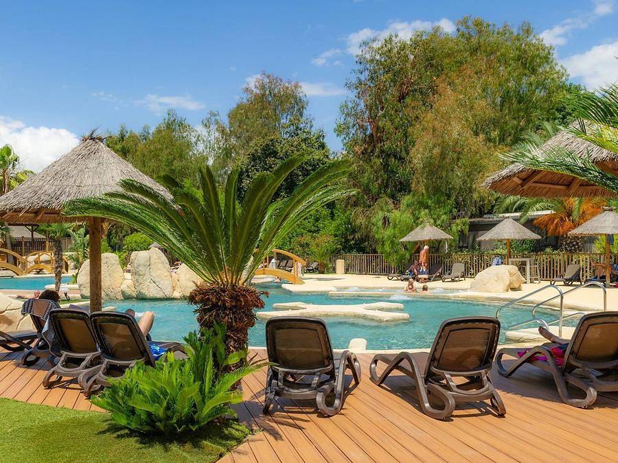 Camping Arinella Bianca - Mobilhome 4 personas - Mobil-home | Ultimate | 2 Dormitorios | 4 Pers. | Terraza elevada | 2 baños | Aire acondicionado. in Marina d'Oru, Ghisonaccia